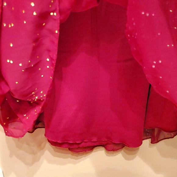 Burgundy tiered gold speckled dress - Picture 7 of 9